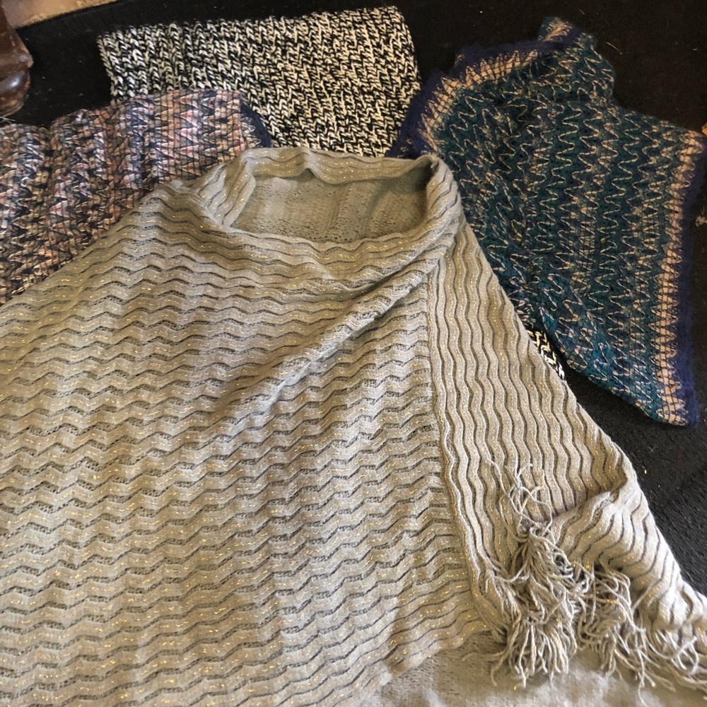 3-scarfs 1-grey cover up/throw over